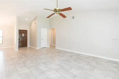18306 Felspar Way Tampa FL 33647