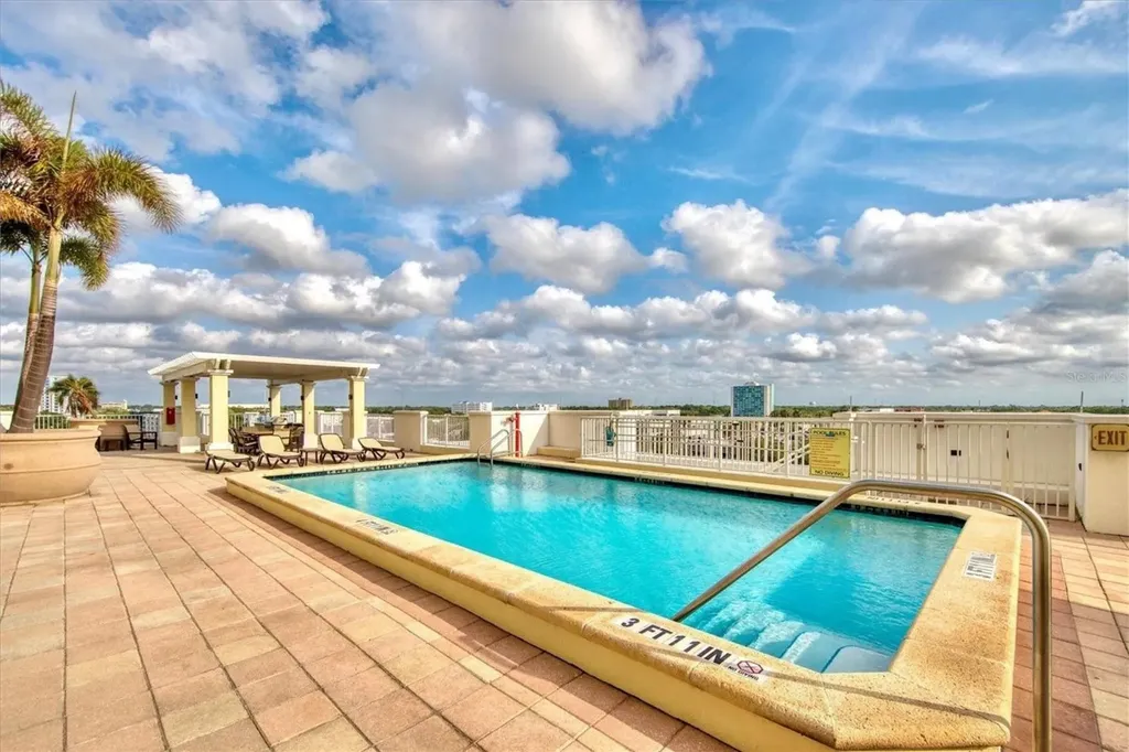 628 Cleveland Street Clearwater FL 33755