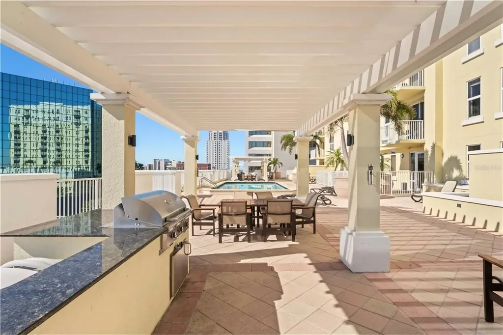628 Cleveland Street Clearwater FL 33755