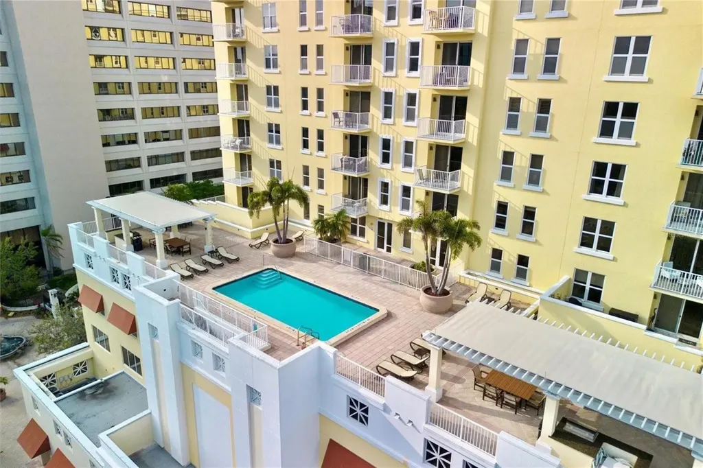628 Cleveland Street Clearwater FL 33755