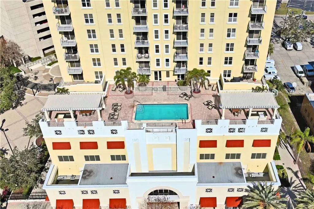 628 Cleveland Street Clearwater FL 33755