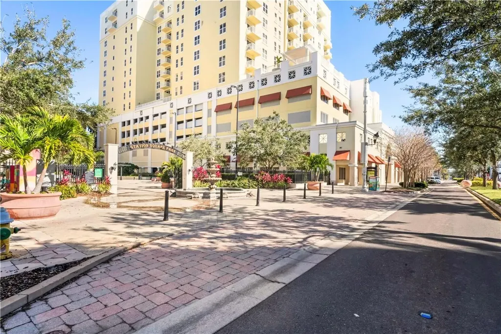628 Cleveland Street Clearwater FL 33755