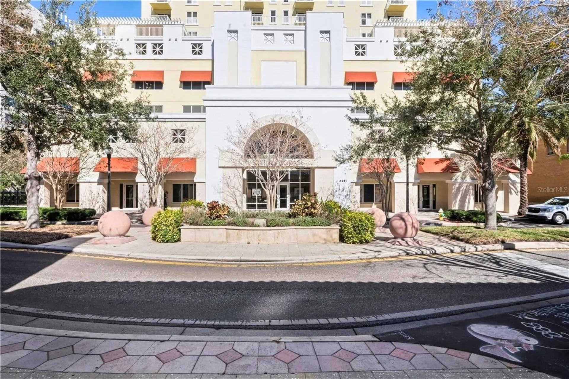 628 Cleveland Street Clearwater FL 33755