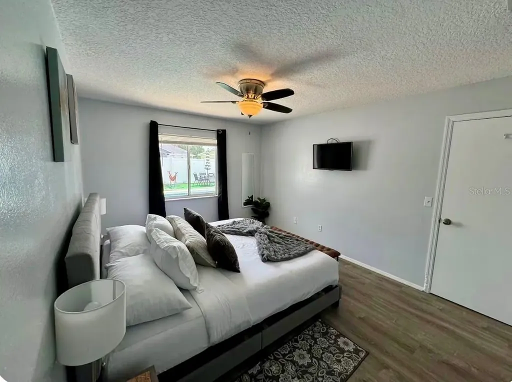 252 Hidden Springs Circle Kissimmee FL 34743