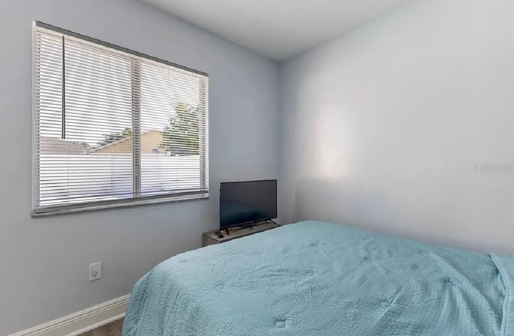 252 Hidden Springs Circle Kissimmee FL 34743