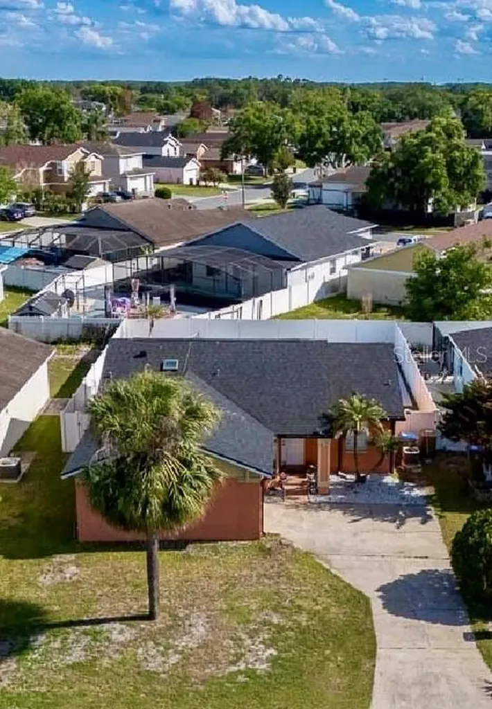 252 Hidden Springs Circle Kissimmee FL 34743
