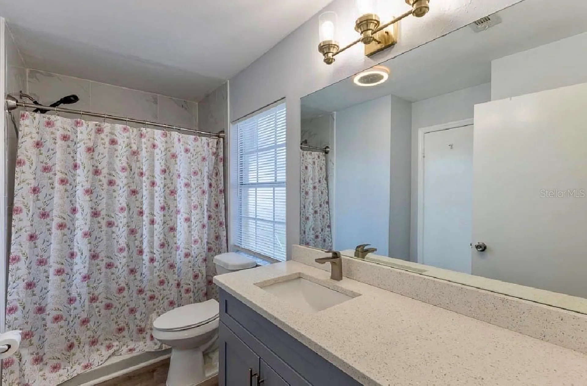 252 Hidden Springs Circle Kissimmee FL 34743
