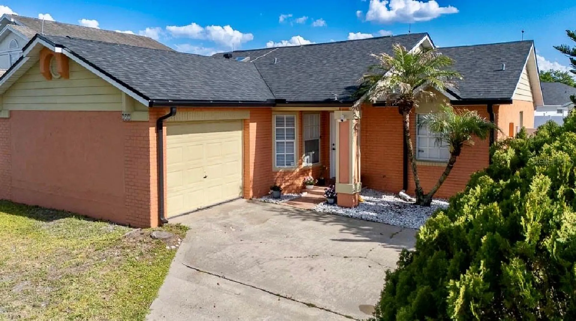 252 Hidden Springs Circle Kissimmee FL 34743