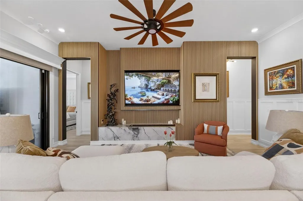 1075 Seagrape Drive Ruskin FL 33570