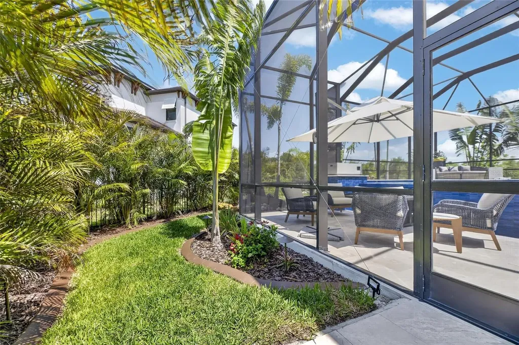 1075 Seagrape Drive Ruskin FL 33570