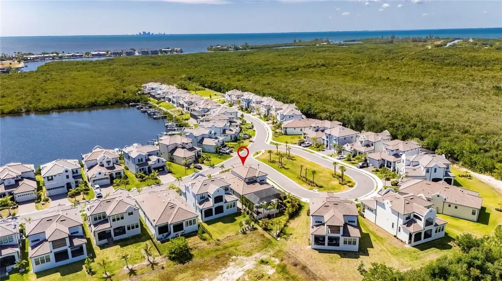 1075 Seagrape Drive Ruskin FL 33570