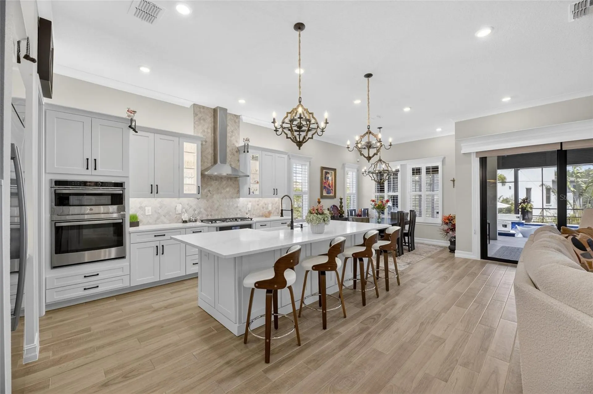 1075 Seagrape Drive Ruskin FL 33570
