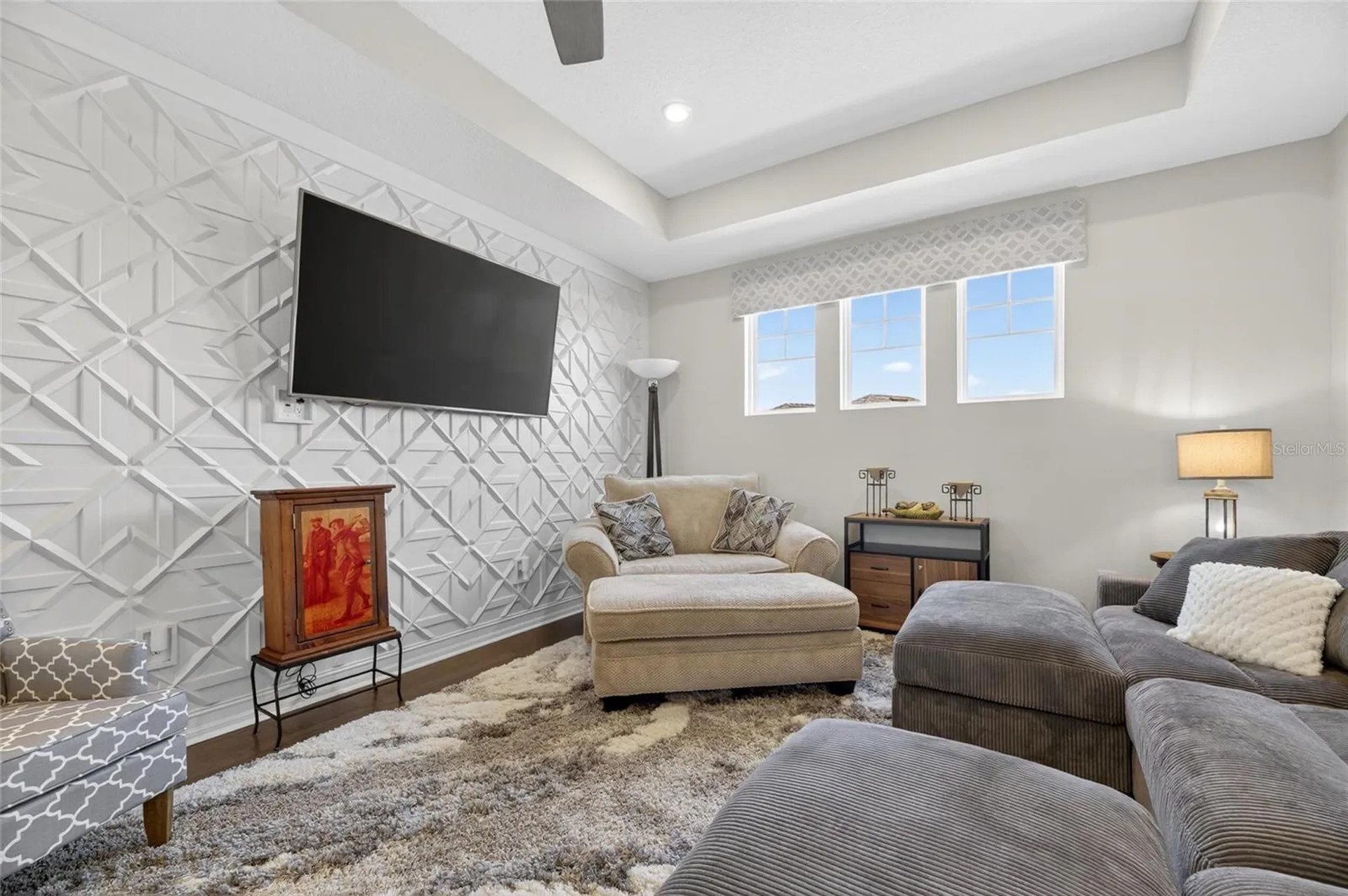1075 Seagrape Drive Ruskin FL 33570