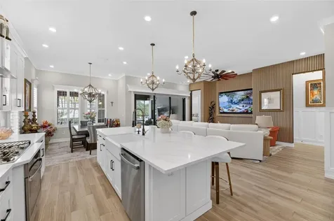 1075 Seagrape Drive Ruskin FL 33570
