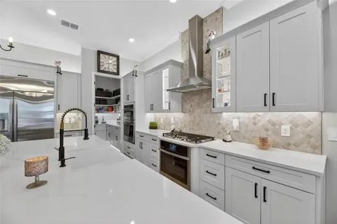 1075 Seagrape Drive Ruskin FL 33570