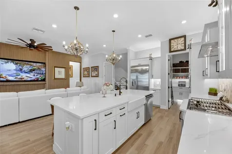 1075 Seagrape Drive Ruskin FL 33570