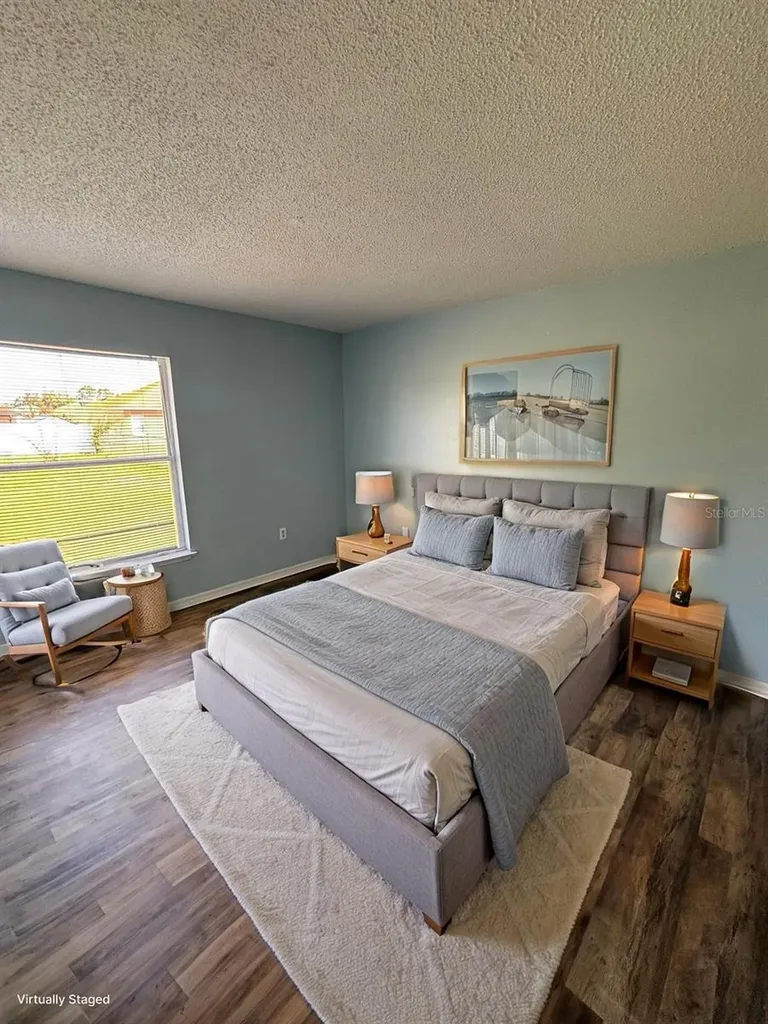 1001 Eiffel Lane Kissimmee FL 34759
