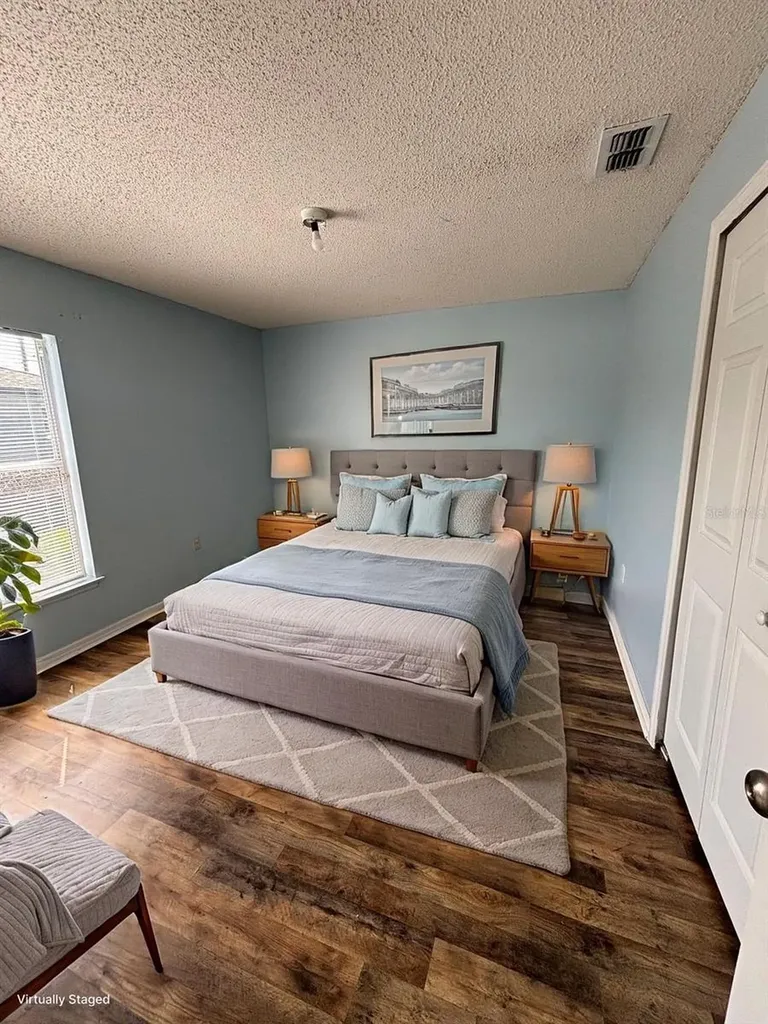1001 Eiffel Lane Kissimmee FL 34759
