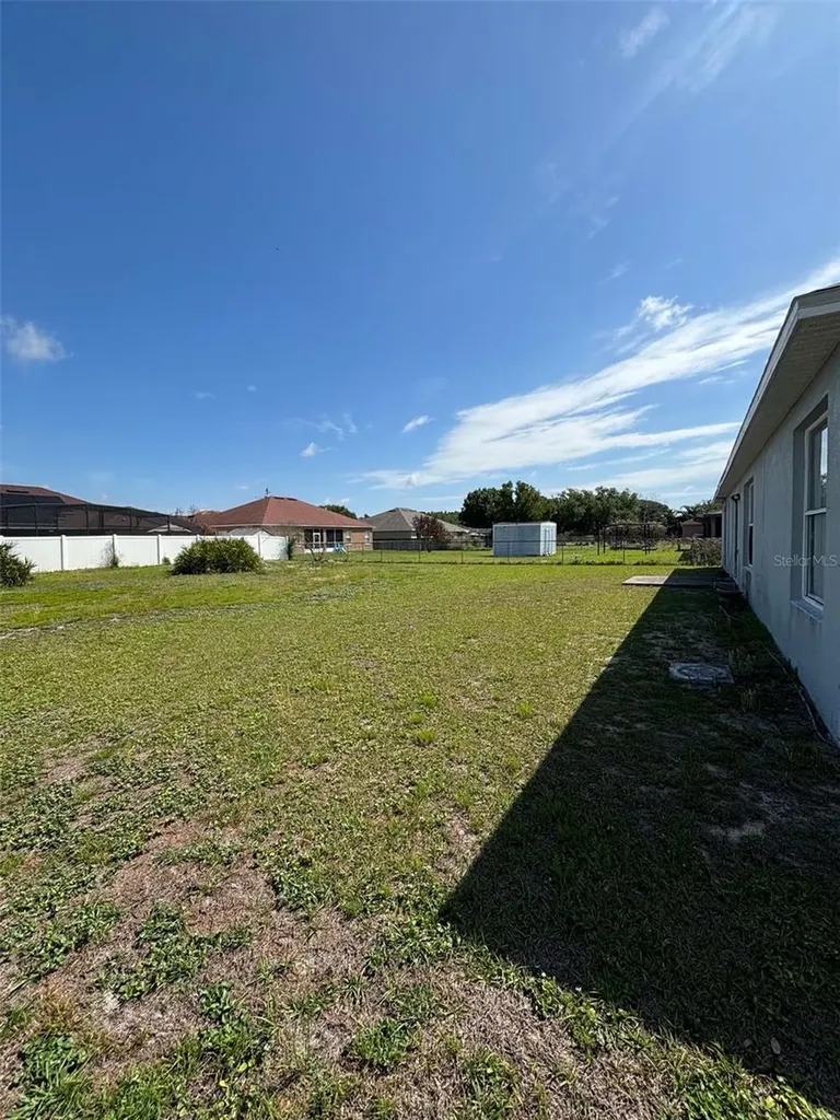1001 Eiffel Lane Kissimmee FL 34759