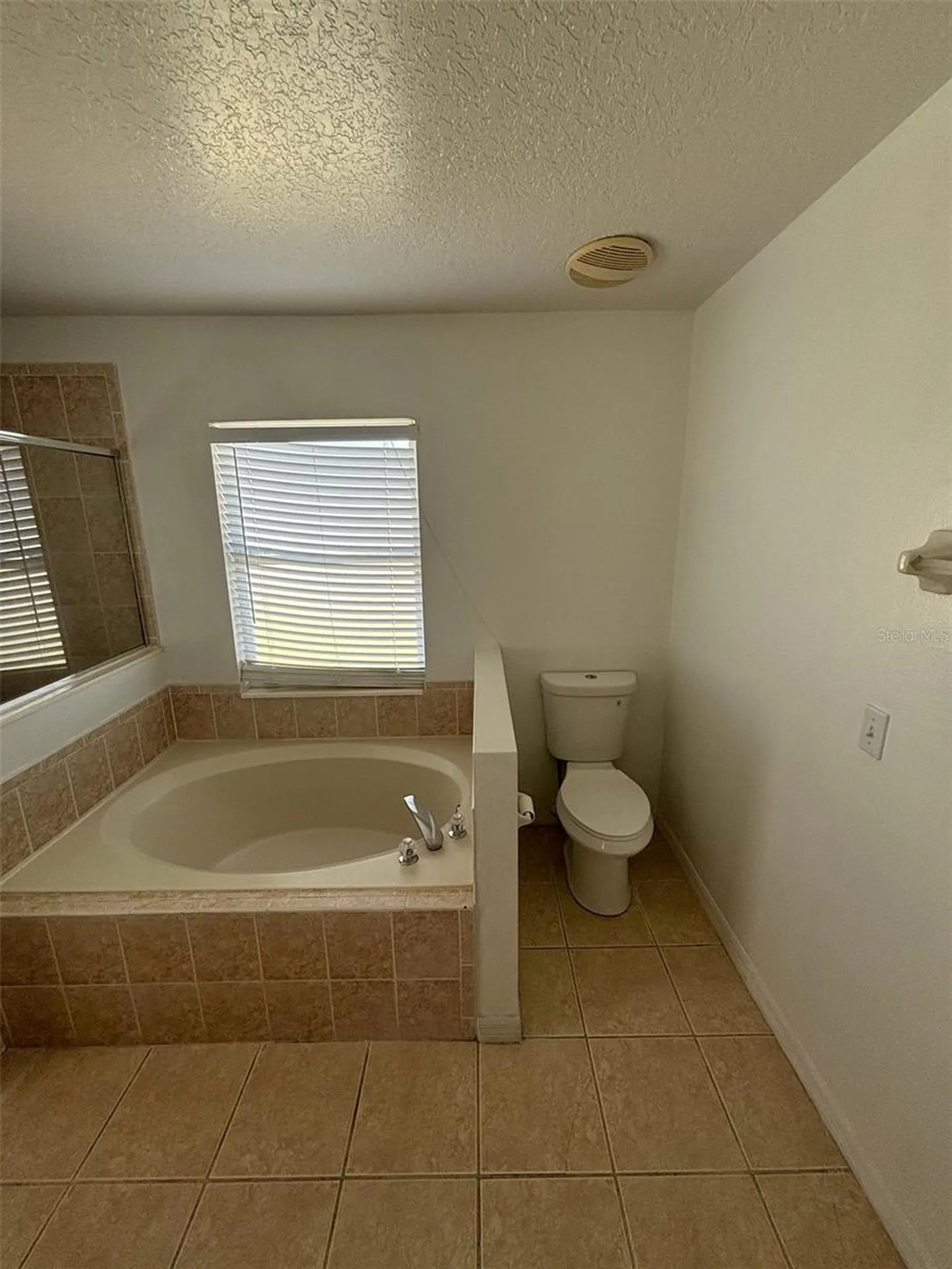 1001 Eiffel Lane Kissimmee FL 34759