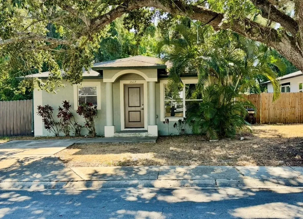 3517 Bishop Eddie Newkirk Way Tampa FL 33605