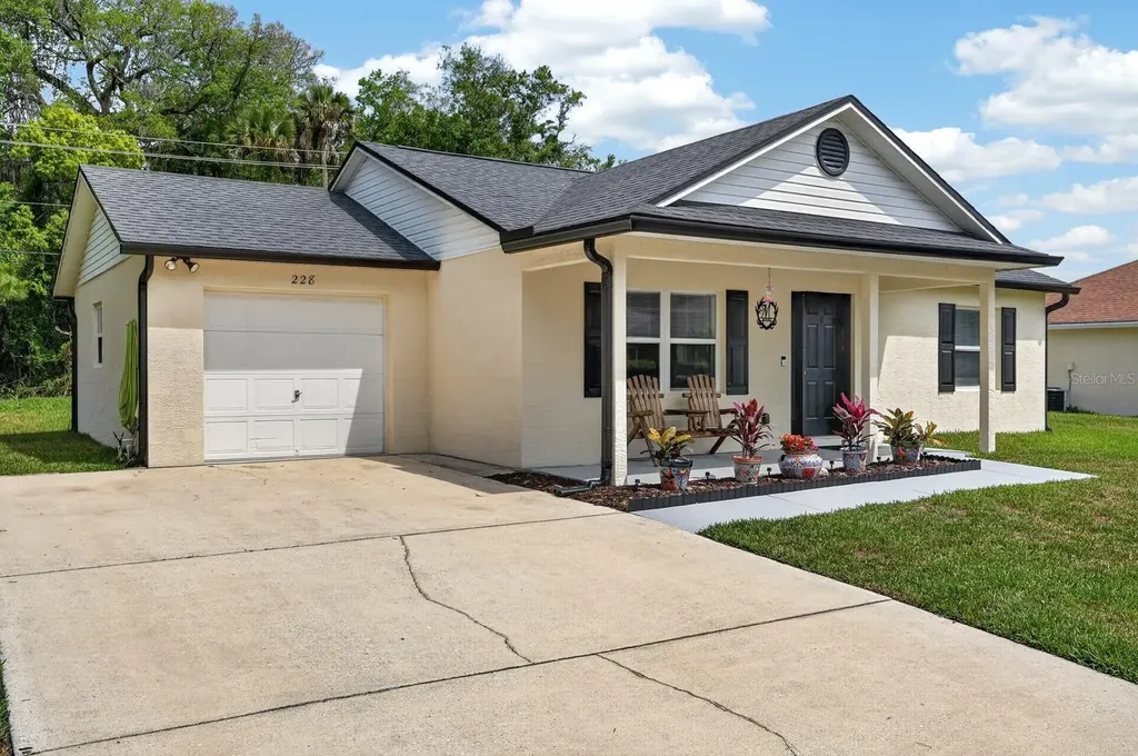 228 River Island Circle St Augustine FL 32095