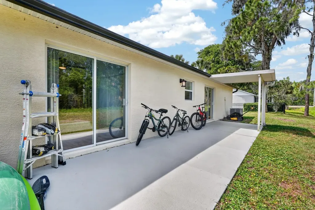 228 River Island Circle St Augustine FL 32095