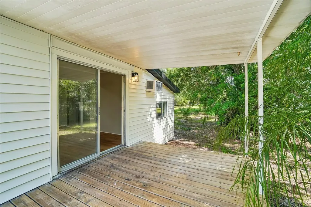 620 2nd Street Polk City FL 33868