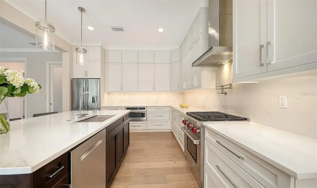 7700 Sandhill Lake Drive Sarasota FL 34241