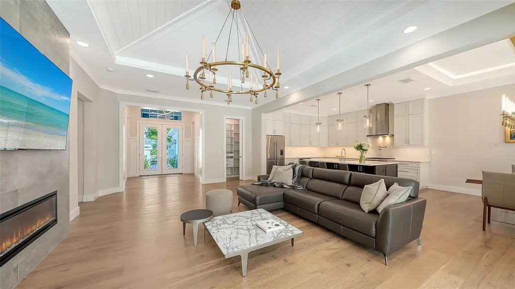 7700 Sandhill Lake Drive Sarasota FL 34241
