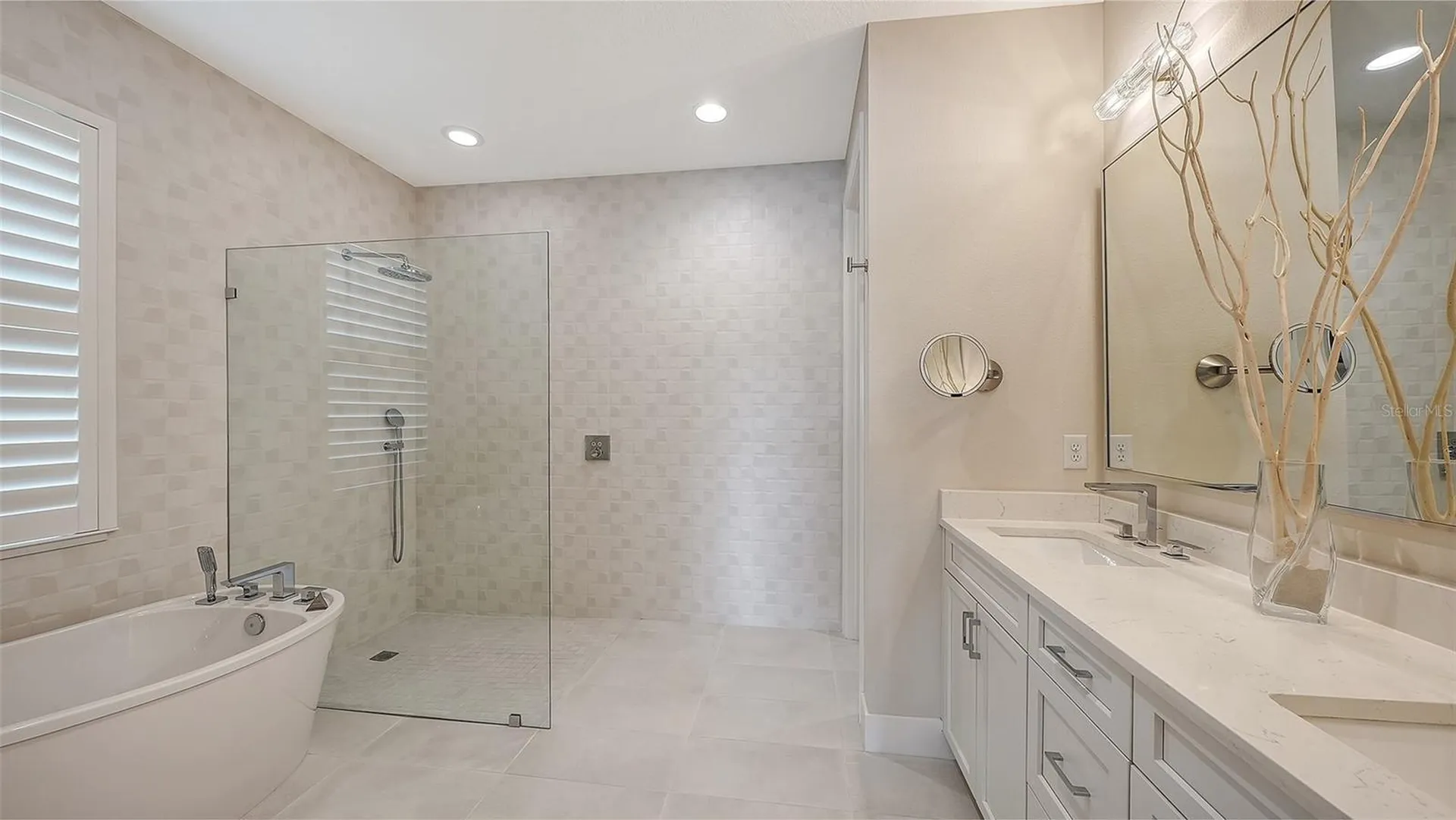 7700 Sandhill Lake Drive Sarasota FL 34241