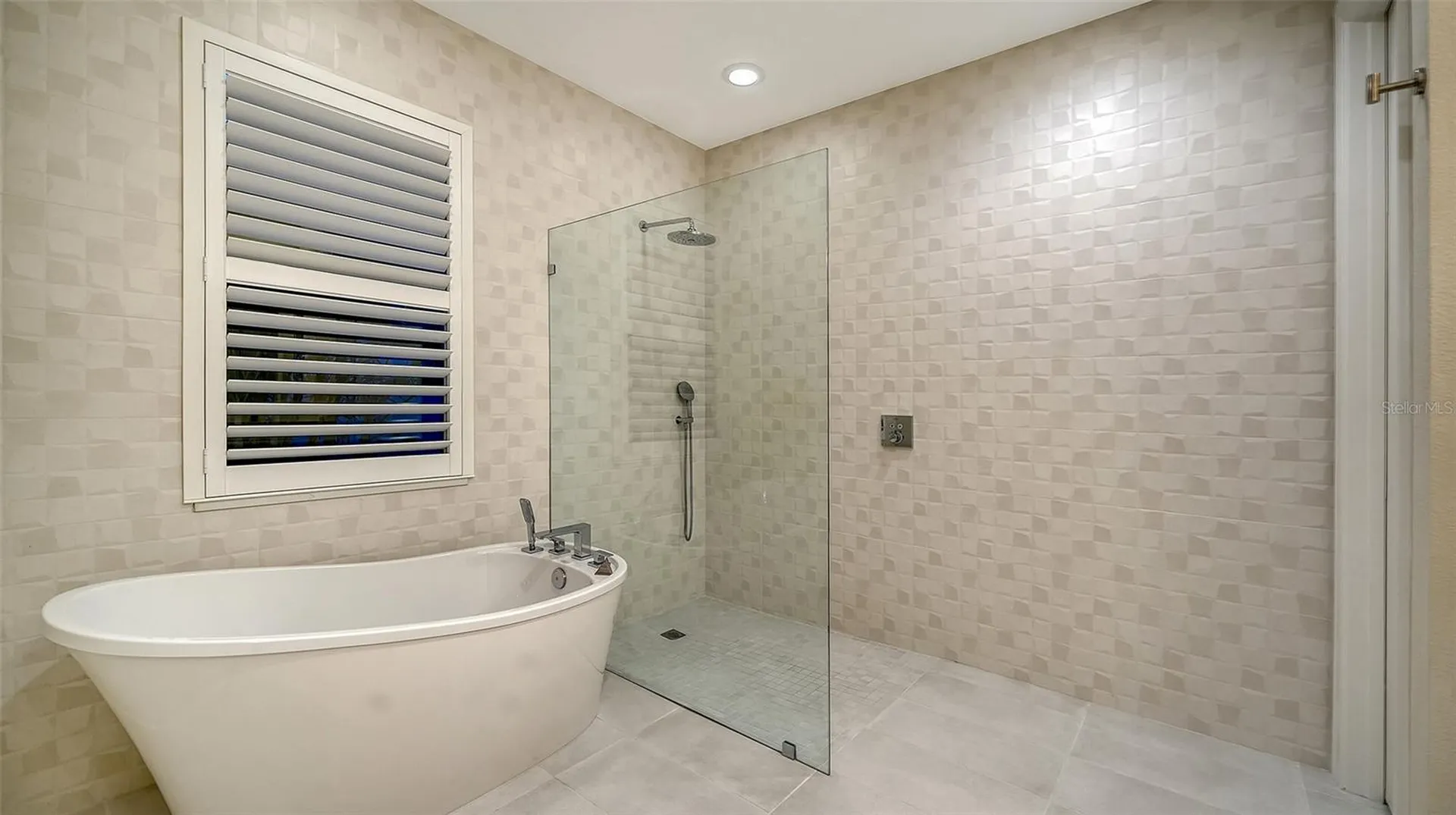 7700 Sandhill Lake Drive Sarasota FL 34241