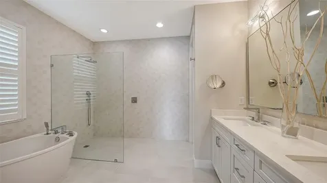 7700 Sandhill Lake Drive Sarasota FL 34241
