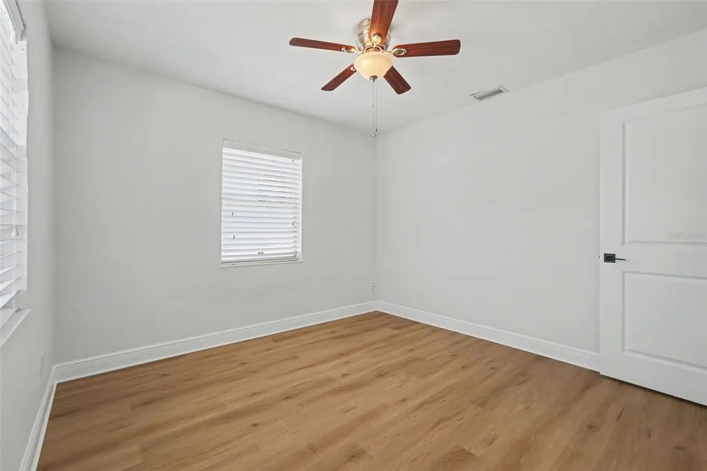 4704 W Lawn Avenue Tampa FL 33611
