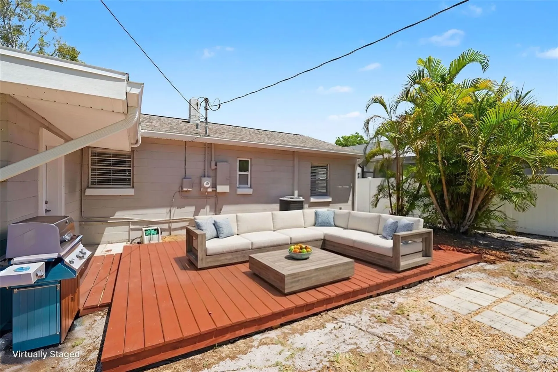 4704 W Lawn Avenue Tampa FL 33611