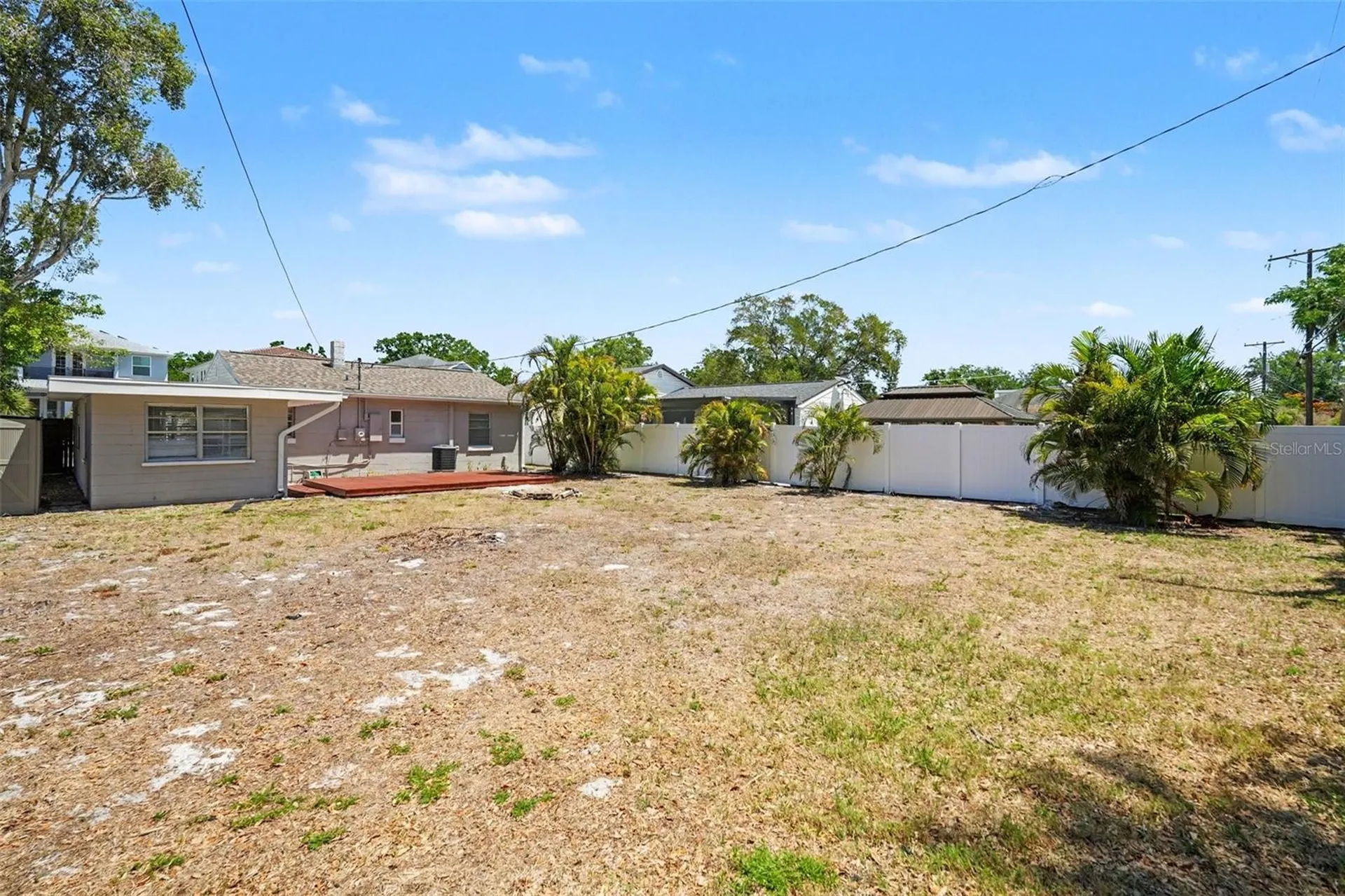 4704 W Lawn Avenue Tampa FL 33611