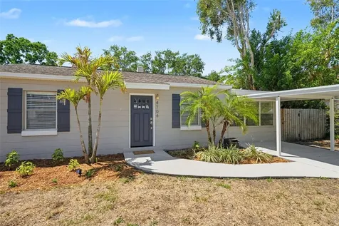 4704 W Lawn Avenue Tampa FL 33611
