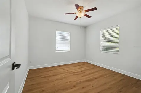 4704 W Lawn Avenue Tampa FL 33611