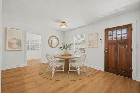 4704 W Lawn Avenue Tampa FL 33611