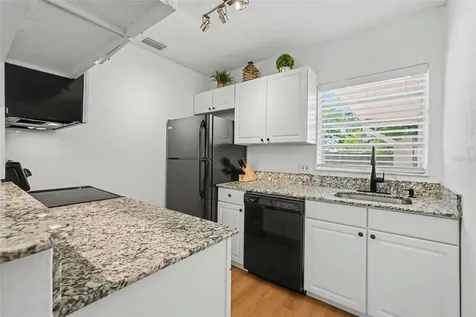 4704 W Lawn Avenue Tampa FL 33611