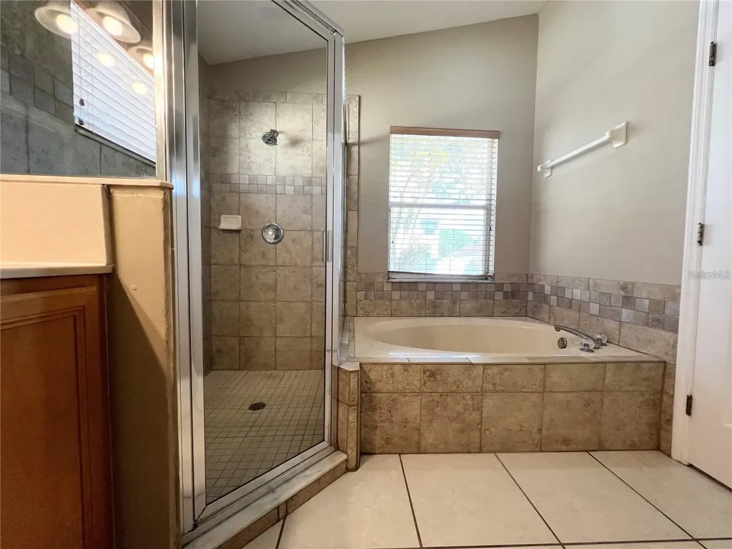 202 Woodbury Pines Circle Orlando FL 32828