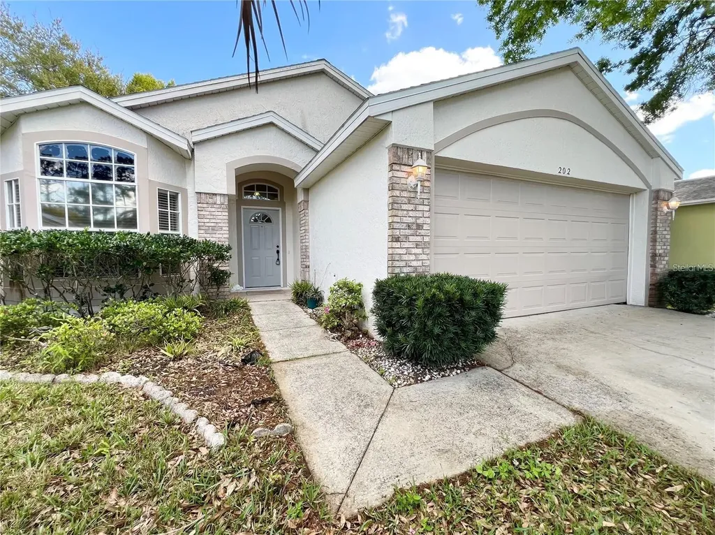 202 Woodbury Pines Circle Orlando FL 32828