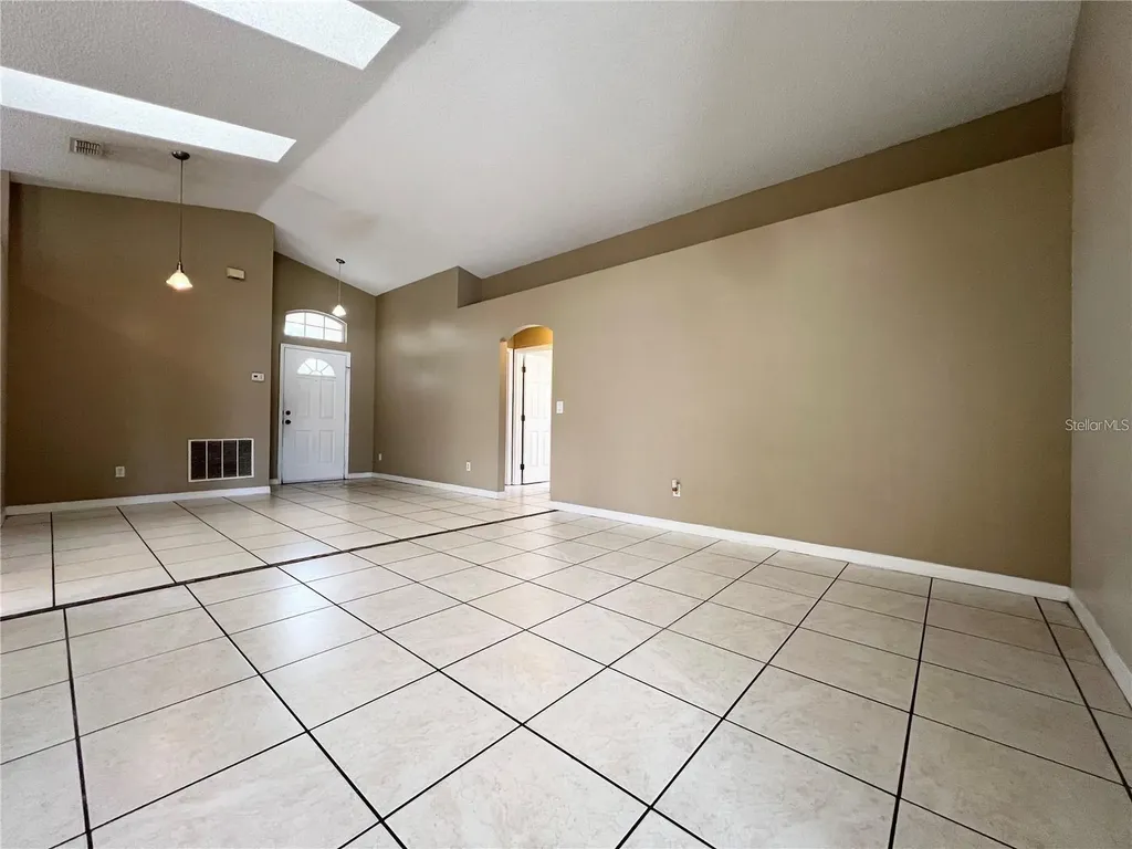 202 Woodbury Pines Circle Orlando FL 32828