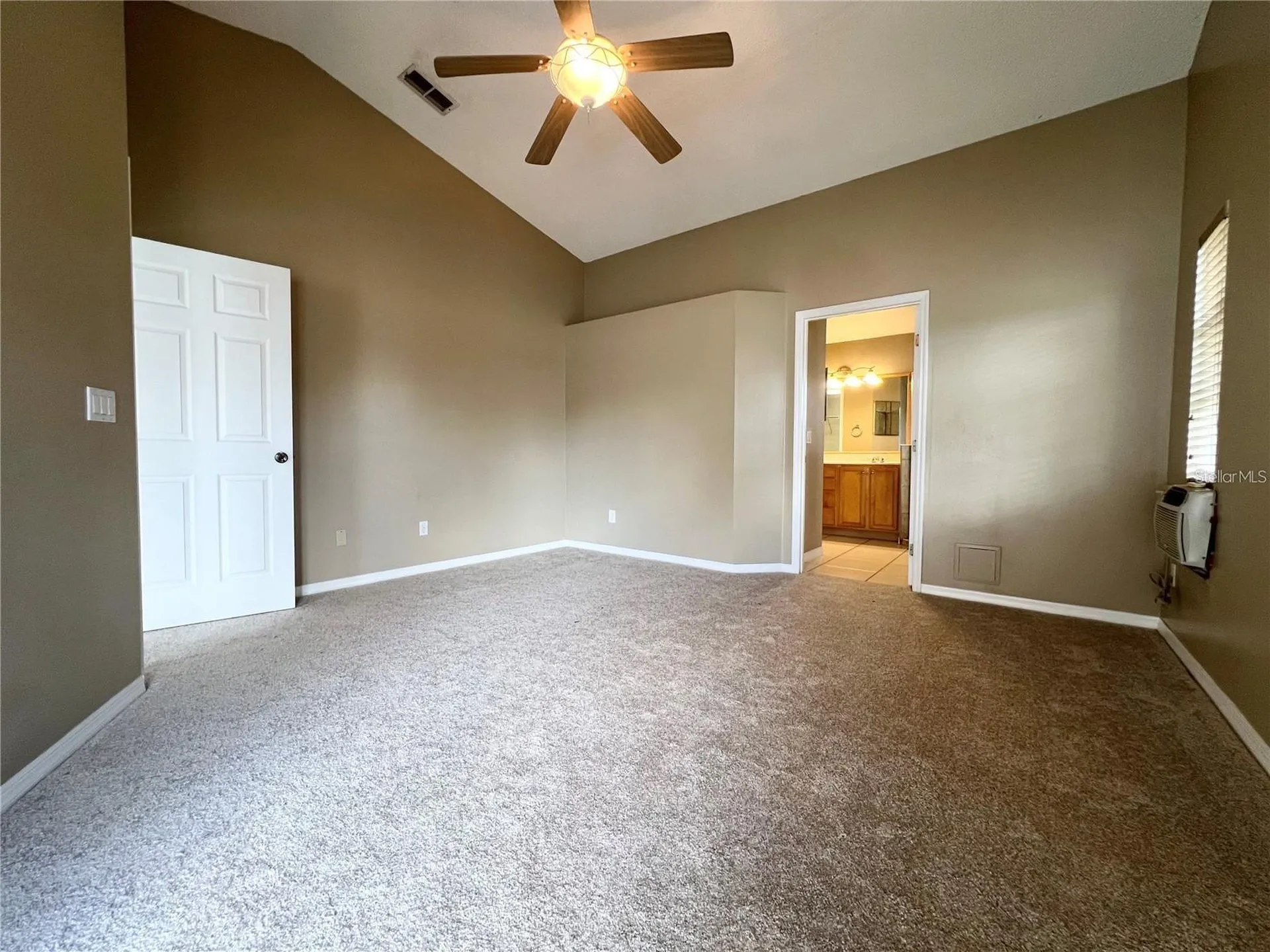 202 Woodbury Pines Circle Orlando FL 32828