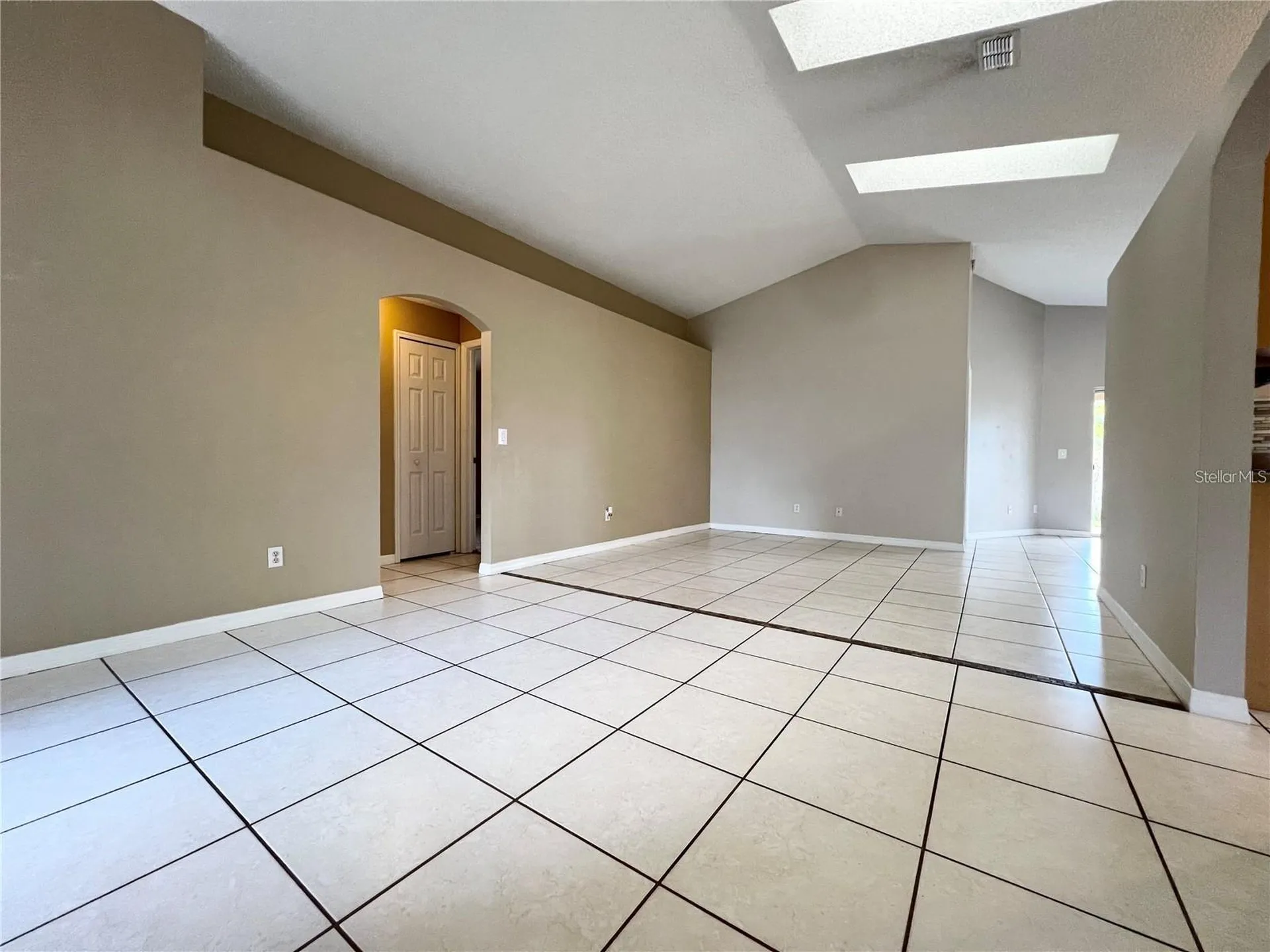 202 Woodbury Pines Circle Orlando FL 32828