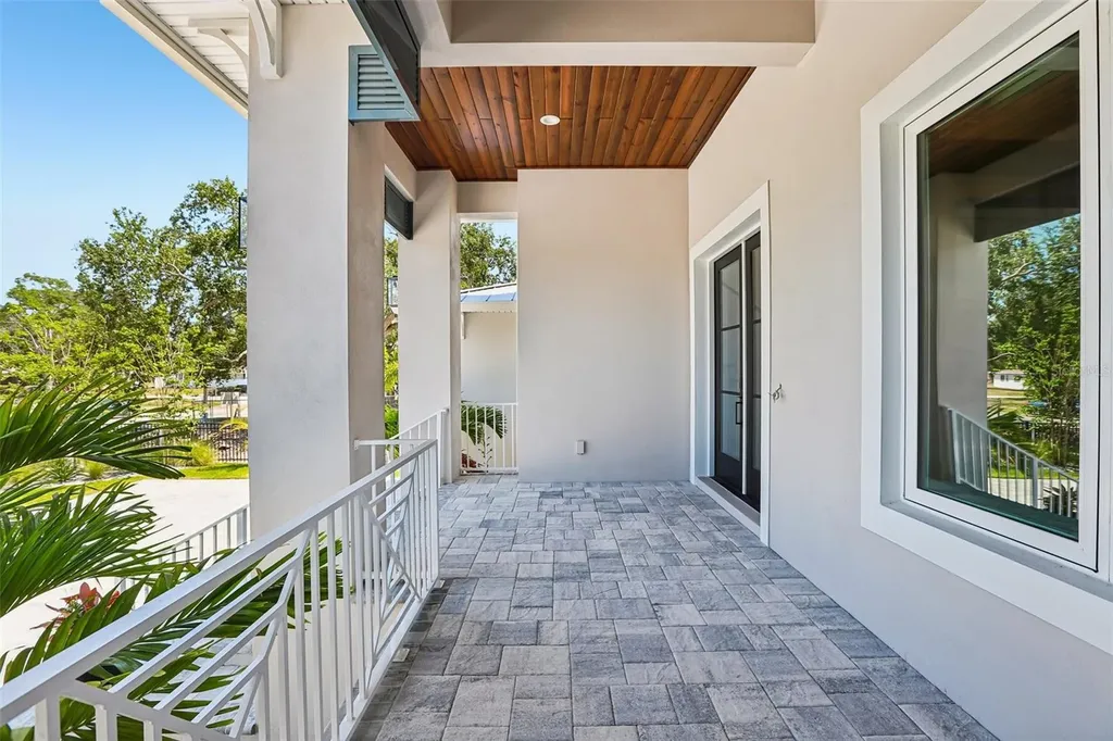 3013 S West Shore Boulevard Tampa FL 33629