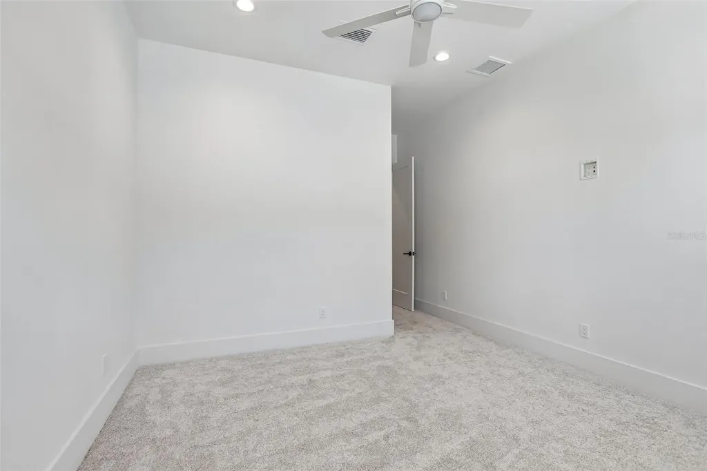 3013 S West Shore Boulevard Tampa FL 33629