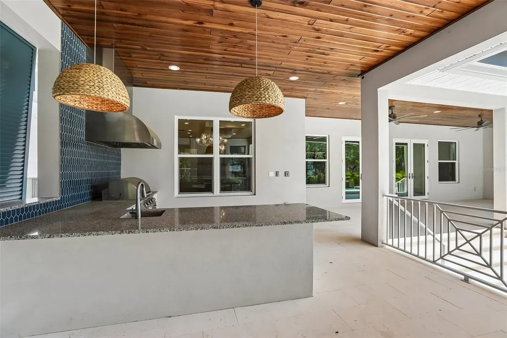 3013 S West Shore Boulevard Tampa FL 33629