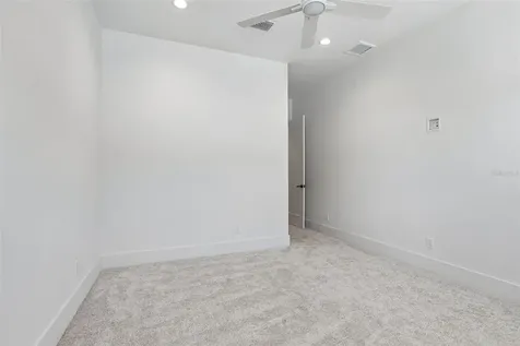 3013 S West Shore Boulevard Tampa FL 33629