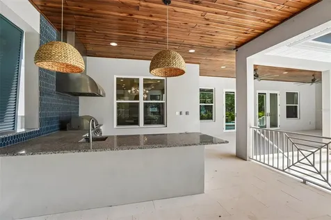 3013 S West Shore Boulevard Tampa FL 33629